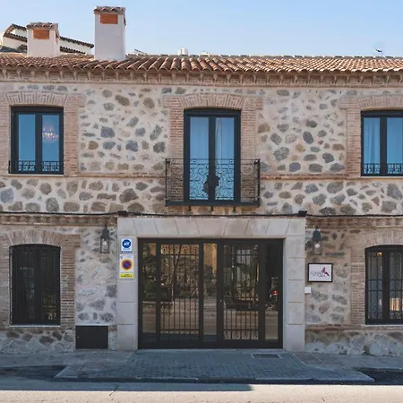 Florinda De La Cava - 6 Apartment